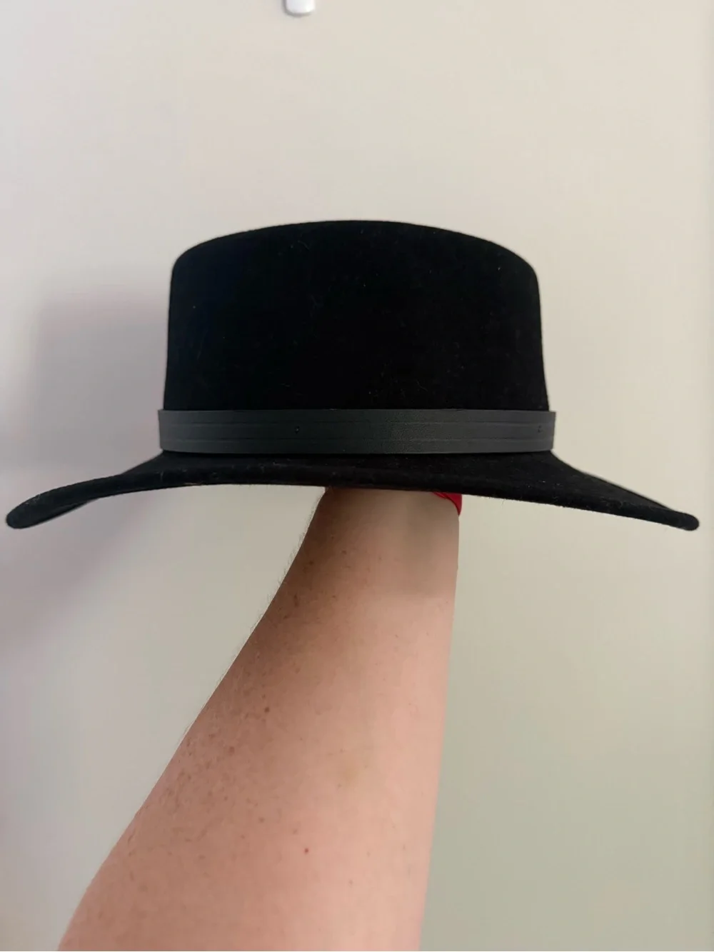 Black Wide-Brim Felt Hat with Band
